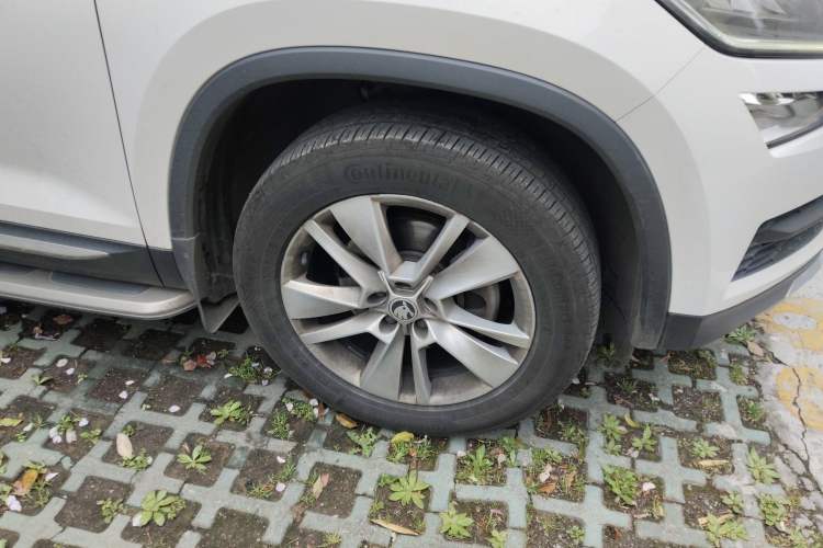 Used Skoda Kodiaq 2018 Facelifted TSI330 5-Seater Two-Wheel-Drive Luxury Enjoyment Edition Right Front Wheel Hub