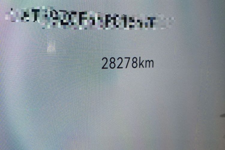 Used Zeekr 009 2024 Six-Seat Executive Version 4WD 108 kWh Odometer Close Up