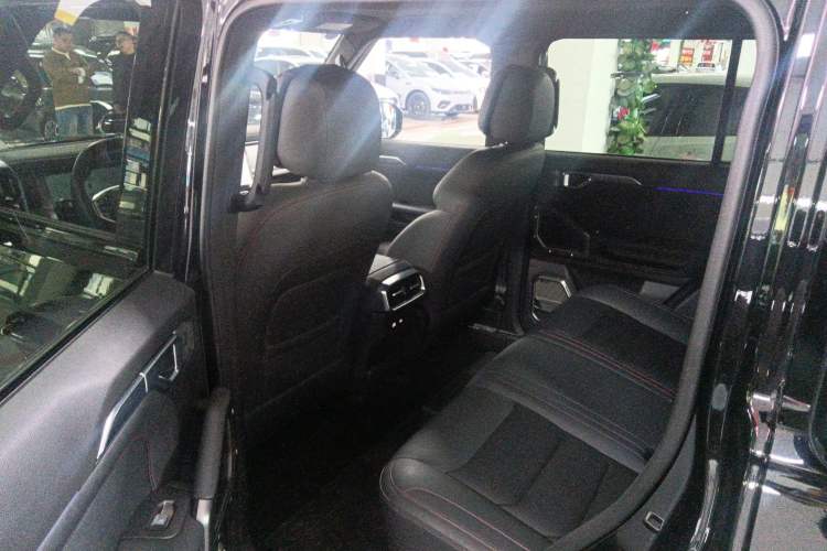 Used JETOUR Traveler 2025 2.0TD Automatic XWD Conquest+ Left Rear Seat