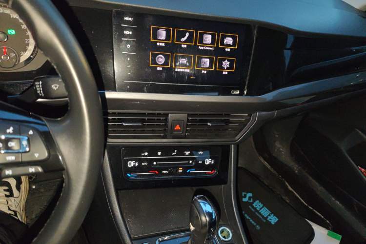 Used Volkswagen Bora 2021 1.5L Automatic Elite Smart Connect Edition Audio And AC Panel