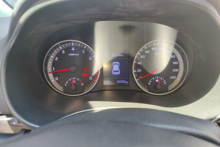 Used Kia kx1 Stonic 2021 1.4L CVT Fun & Sunroof Model Instrument Cluster