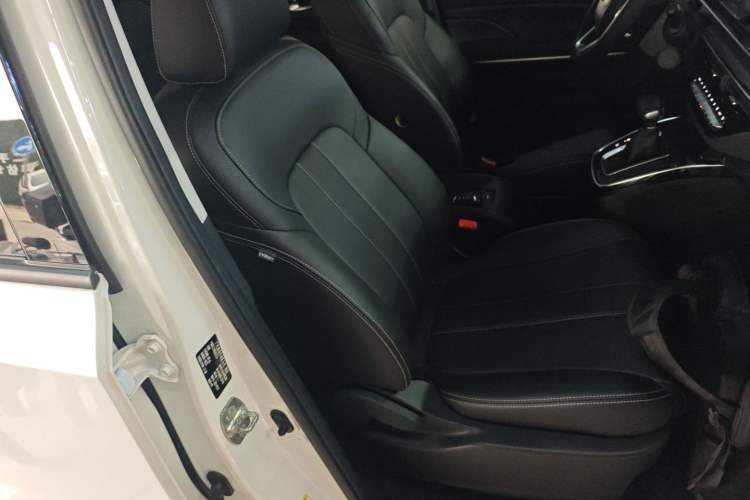 Used GAC Trumpchi M6 2021 270T DCT Luxury Edition (7 Seats) Right Front Seat