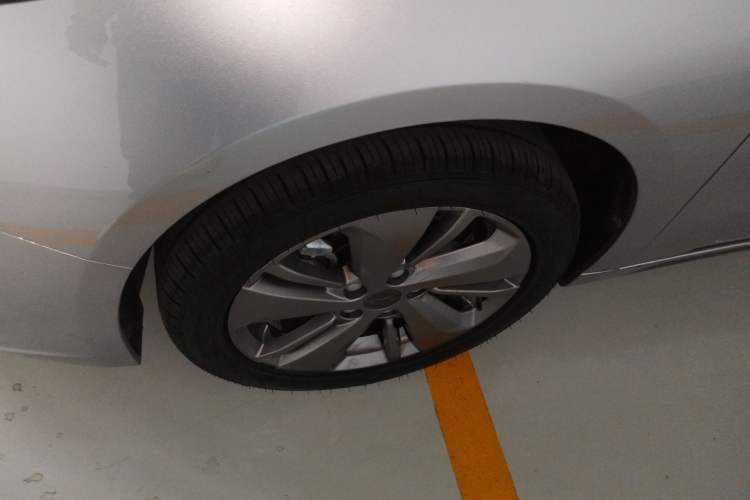 Used Geometry A 2022 Pro 600KM Red Apple Plus