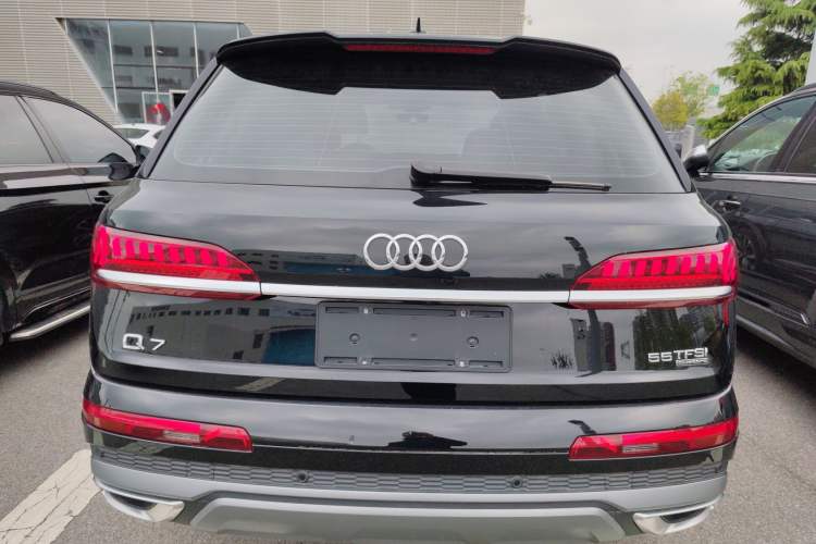 Used Audi Q7 2023 55 TFSI quattro S line Sport Edition Rear