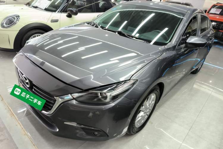 Used Mazda 3 Axela 2017 Sedan 1.5L Automatic Luxury Model Emission Standard China V