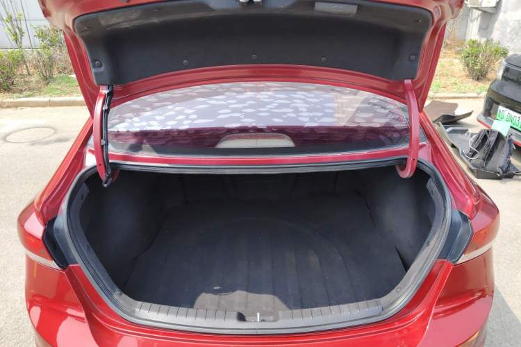 Used Hyundai Elantra (6th Generation / Lingdong) 2016 1.6L Automatic ZhiXuan – Elite Version Trunk