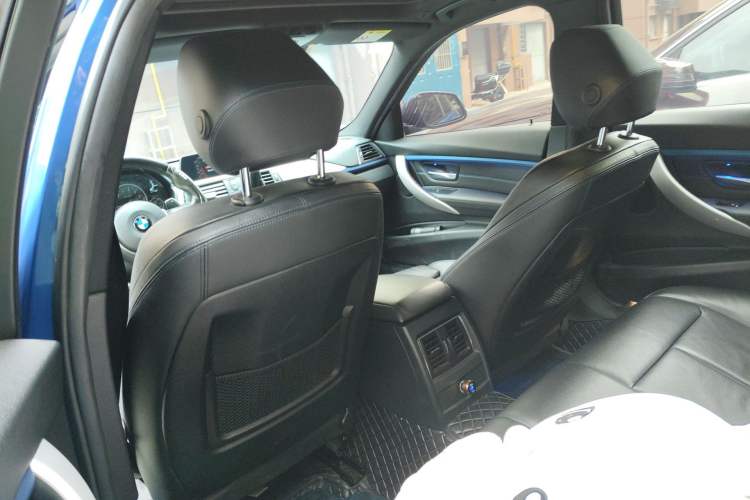 Used BMW 3 Series 2018 320i M Sport Package Headliner