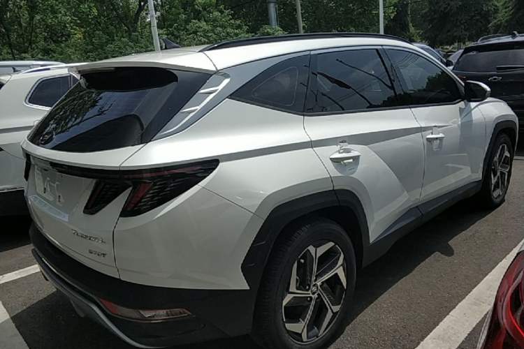 Used Hyundai Tucson 2023 Tucson L 1.5T Automatic Two-Wheel Drive DLX Luxury Edition
