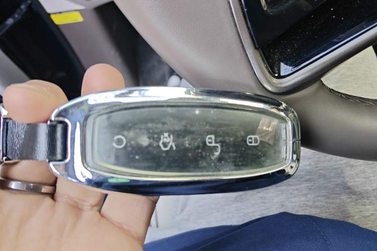 Used Denza D9 2022 DM-i 970 Four-Wheel Drive Flagship Model