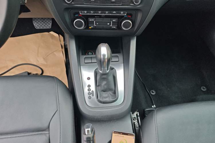 Used Volkswagen Sagitar 2014 1.4TSI Automatic Luxury Model