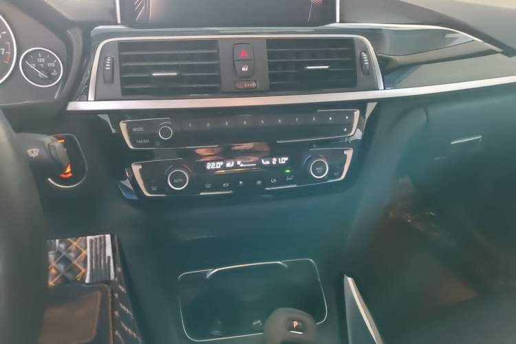 Used BMW 3 Series 2016 320Li Fashion Model