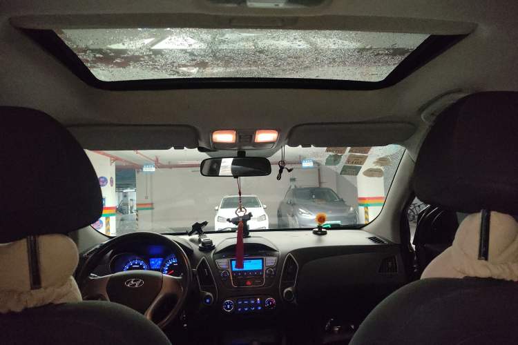 Used Hyundai ix35 2012 2.0L Automatic Two-Wheel Drive New Edition GL
