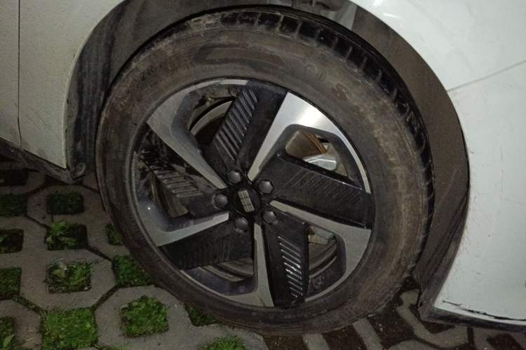 Used Geely Galaxy L6 2024 125km PLUS Dragon Edition