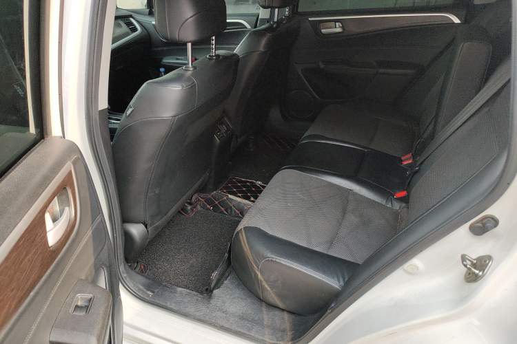 Used Honda Jade 2013 1.8L automatic Comfort version 5 seats Left Rear Seat