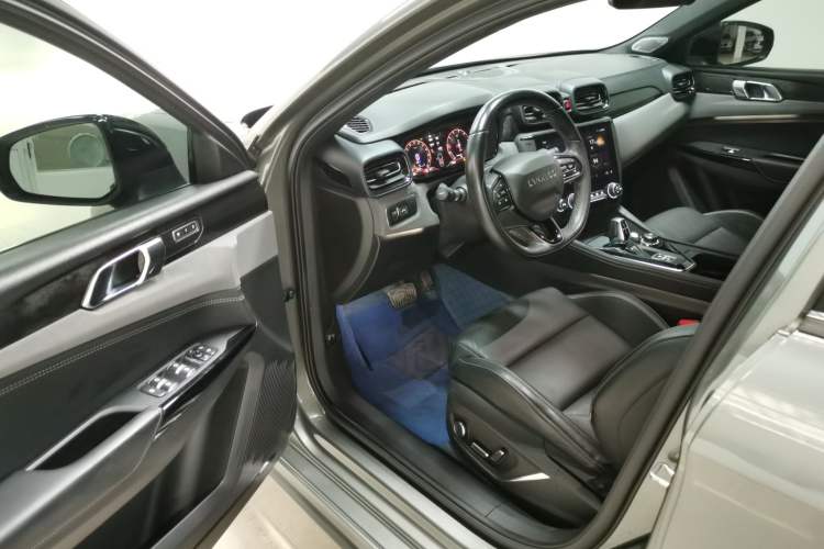 Used Lynk & Co 03 2022 2.0TD DCT JingPro Driver Seat