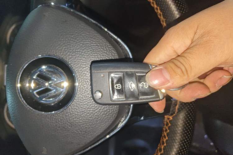 Used Volkswagen Tharu 2020 280TSI Two-Wheel Drive Luxury Edition China VI Standard Vehicle Key