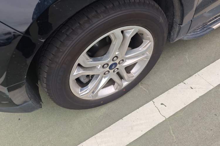 Used Ford Edge 2018 EcoBoost 245 Four-Wheel Drive Titanium 7-Seater
