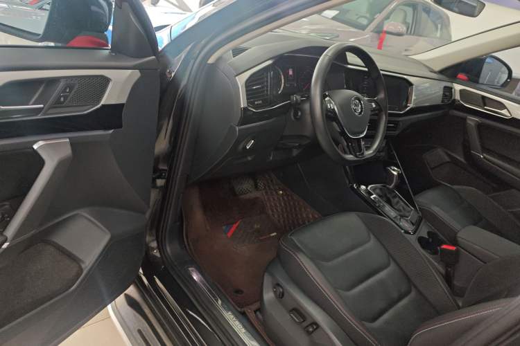 Used Volkswagen Tayron 2020 330TSI Two-Wheel Drive Luxury Smart Connectivity Version
