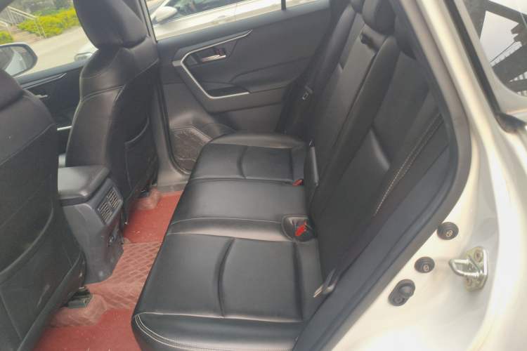 Used Toyota RAV4 2020 2.0L CVT Two-Wheel Drive Fashion Edition
