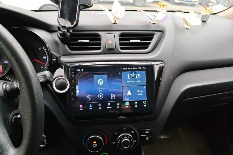 Used Kia K2 2012 Hatchback 1.4L Automatic Cool Edition Audio And AC Panel