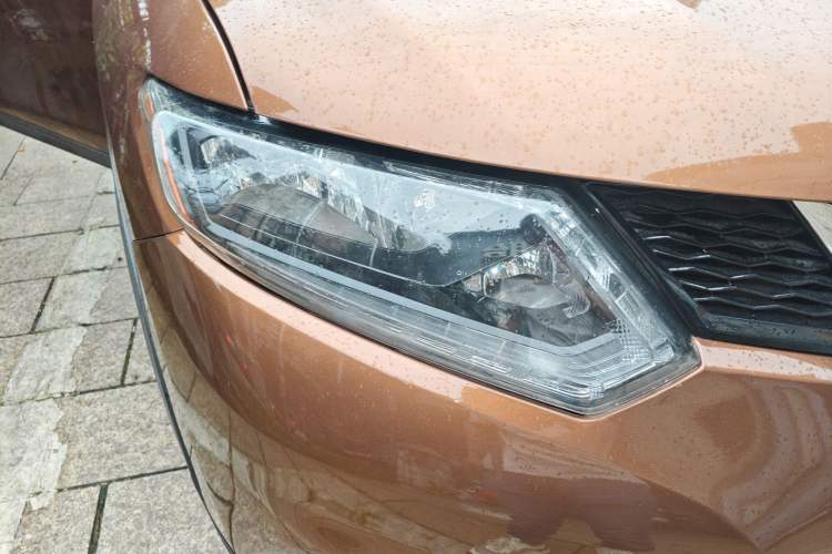 Used Nissan X-Trail 2014 2.0L CVT Comfort Edition 2WD Right Front Headlight