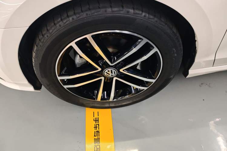 Used Volkswagen Lamando 2019 280TSI DSG Comfort Edition China VI standard