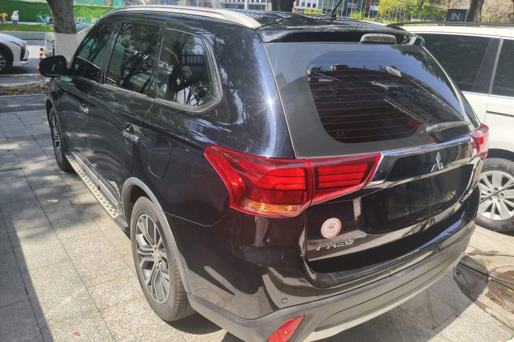 Used Mitsubishi Outlander 2016 2.4L 4x4 Elite Edition 5 Seats

