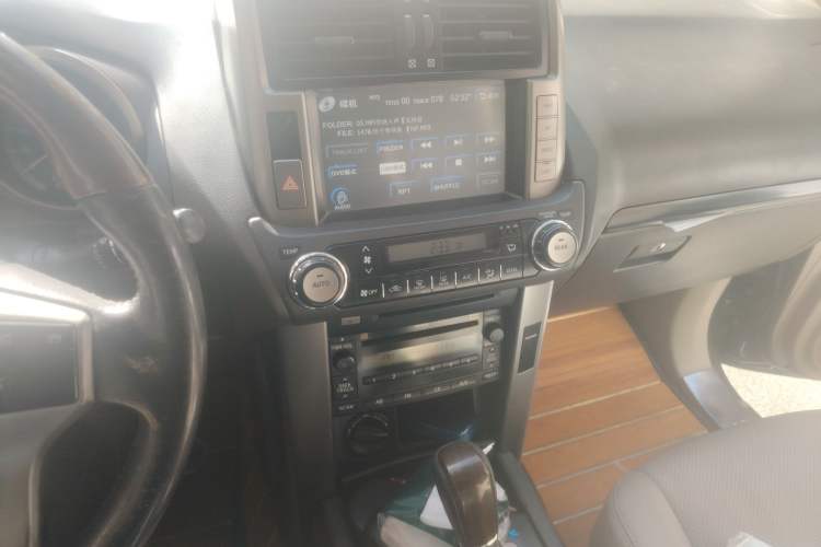 Used Toyota Prado 2013 2.7L Automatic Parallel Import