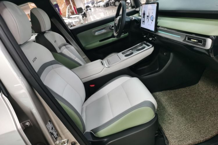 Used AION Y 2023 Plus 510 Smart Edition Right Front Seat