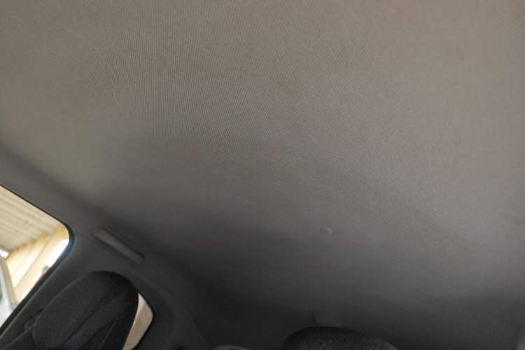 Used Wuling Hongguang MINIEV 2022 Macaron Premium Model – Lithium Iron Phosphate Headliner