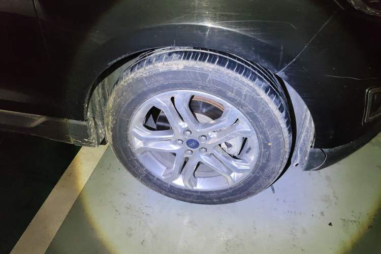 Used Ford Edge 2015 2.0T GTDi 4x4 High-Grade Model