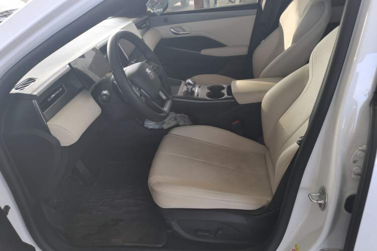 Used BYD Qin PLUS 2025 DM-i Smart Drive 120KM Superior Model
