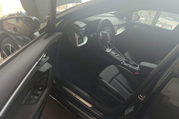 Used Audi A3 2024 Sportback 35 TFSI Fashionable Sports Model Driver Seat