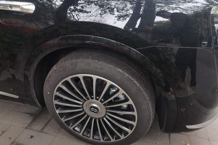 Used Hima AITO M8 2025 Model, Pure Electric Max+ Five-Seat All-Wheel-Drive Version
