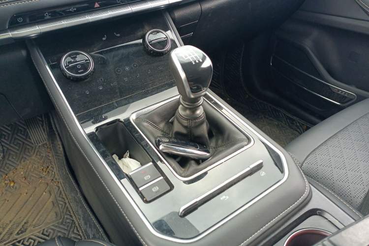 Used Chery Tiggo 8 2024 Honor Edition 230TCI Manual Advanced Version 5 Seats Gear Lever