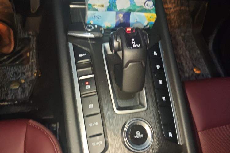 Used Great Wall Poer 2023 2.0T Off-Road Version Automatic Diesel Four-Wheel Drive High-End Edition Gear Lever