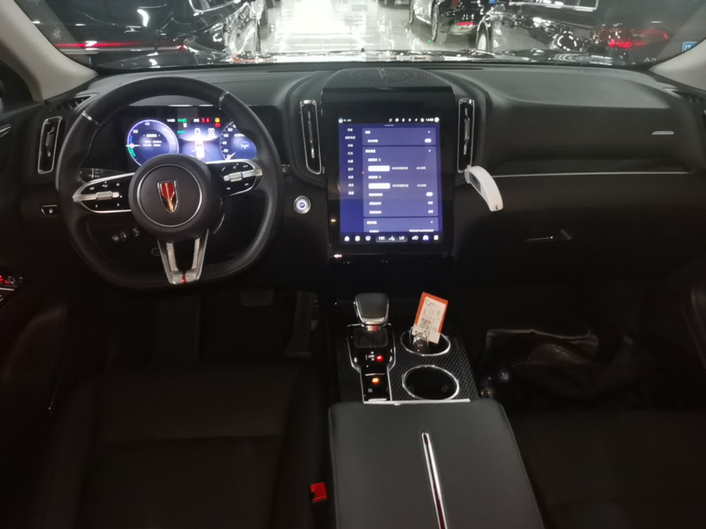Hongqi HS3 PHEV 2025 Model 117km Jingwei Edition — снимка 12