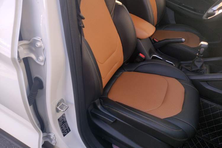 Used Wuling Hongguang S3 2019 1.5L Manual Comfort Model China VI Standard
