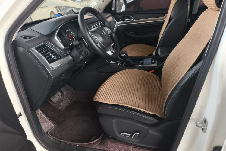 Used Roewe RX8 2019 30T Two-Wheel Drive Supreme Flagship Edition
