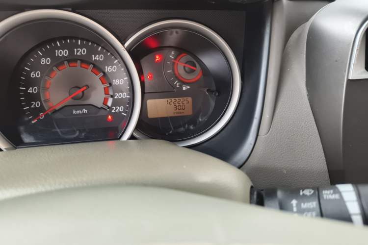 Used Nissan Sylphy 2012 Classic 1.6XE Manual Comfort Edition Odometer Close Up