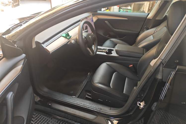 Used Tesla Model 3 2022 Rear-Wheel-Drive Version