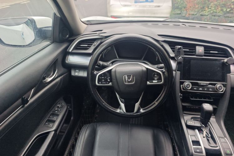 Used Honda Civic 2016 220TURBO CVT Prestige Edition
