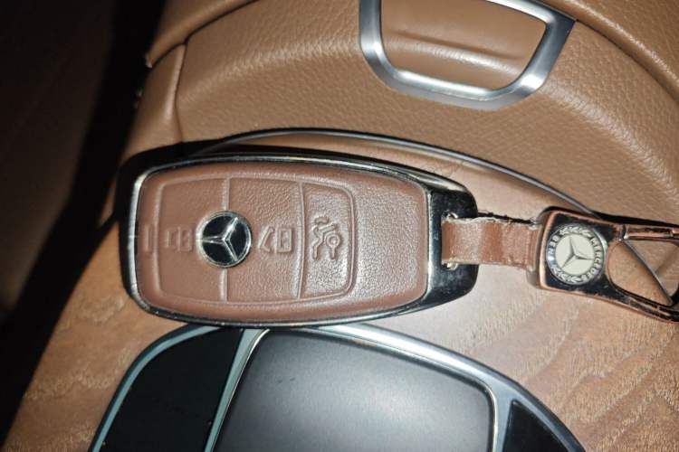 Used Mercedes-Benz E-Class 2022 Second Facelift E 300 L Fashion Edition
