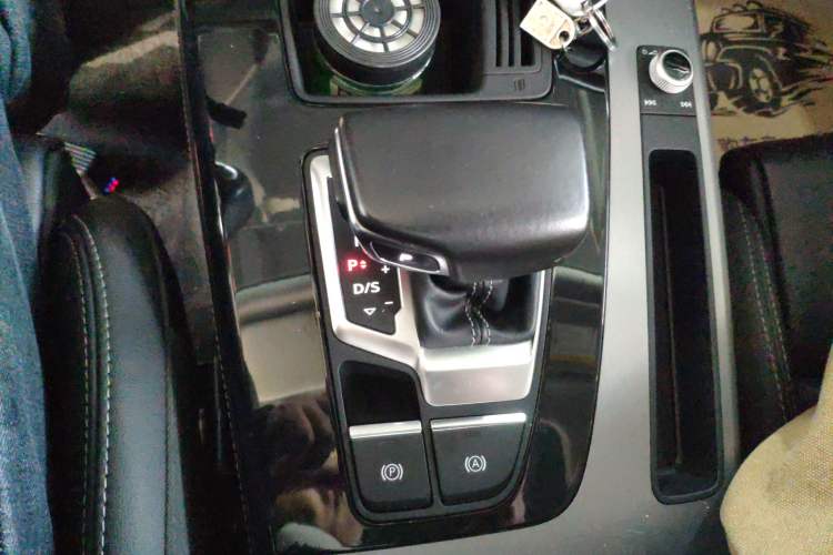 Used Audi Q5L 2021 40 TFSI Fashion Dynamic Model