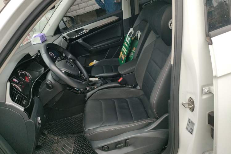 Used Volkswagen Tayron 2020 330TSI Two-Wheel Drive Luxury Smart Connectivity Version Left Front Seat