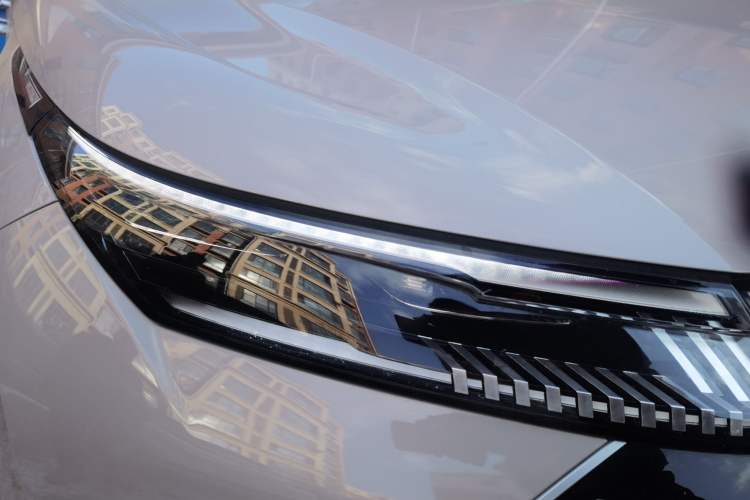 Used BYD Frigate 07 2023 DM-p 175 km Four-Wheel Drive Flagship Model
