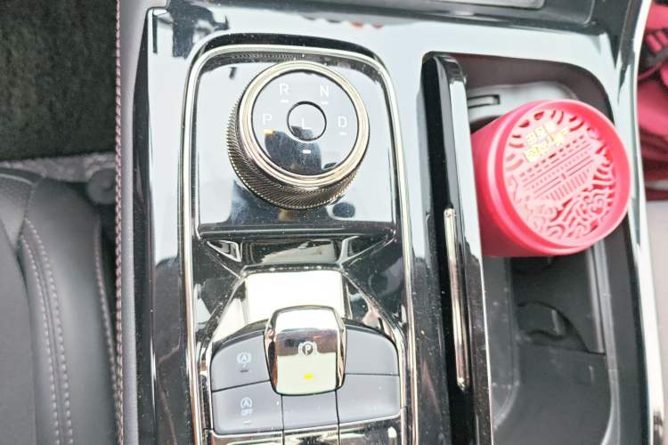 Used Ford Equator Sport 2023 EcoBoost 170 Platinum Edition Gear Lever