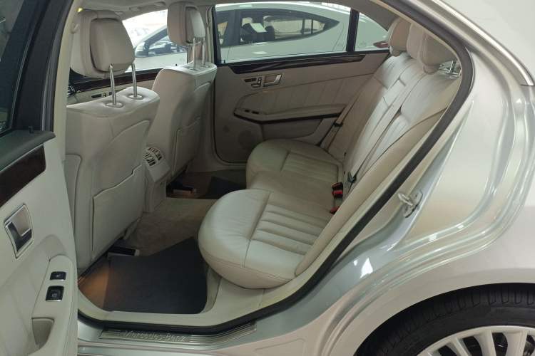 Used Mercedes-Benz E-Class 2014 Facelifted E 260 L Luxury Edition