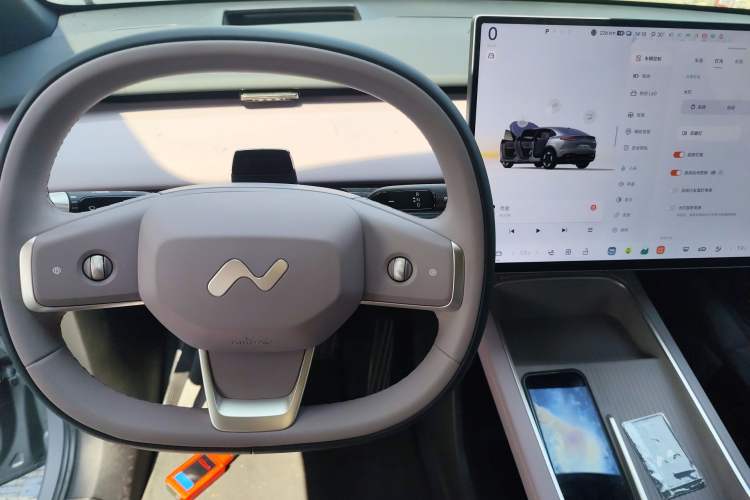 Used ONVO L60 2024 60 kWh Rear-Drive Version