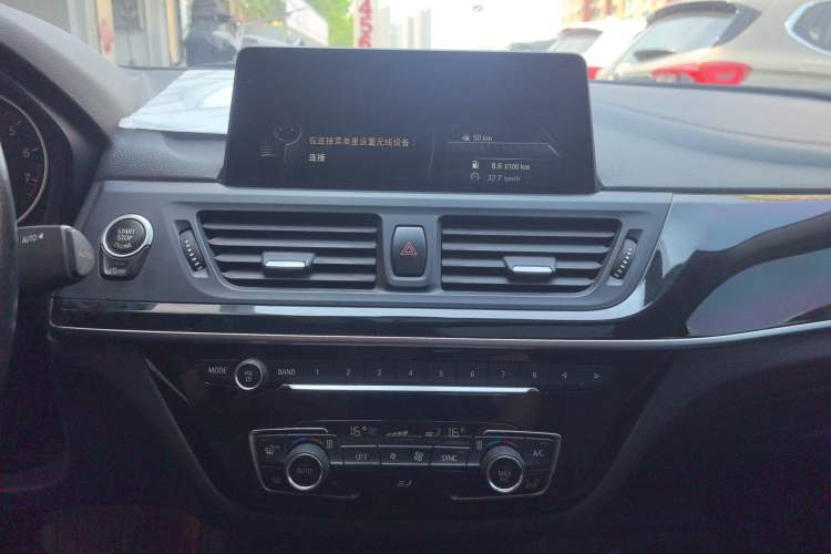 Used BMW 1 Series 2017 118i Design Package Model Audio And AC Panel